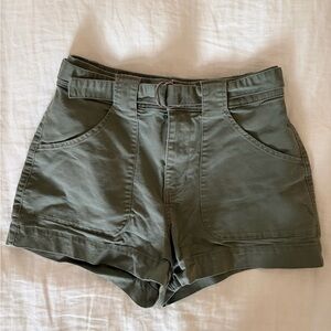 Hollister Women's Cargo Shorts in Olive